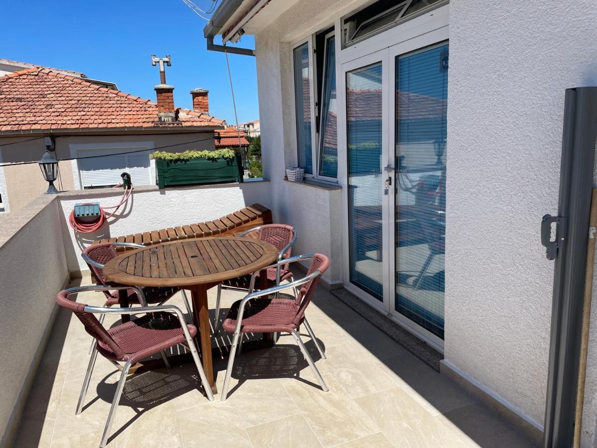 Mare I Kate Apartmani Tribunj  Exterior photo