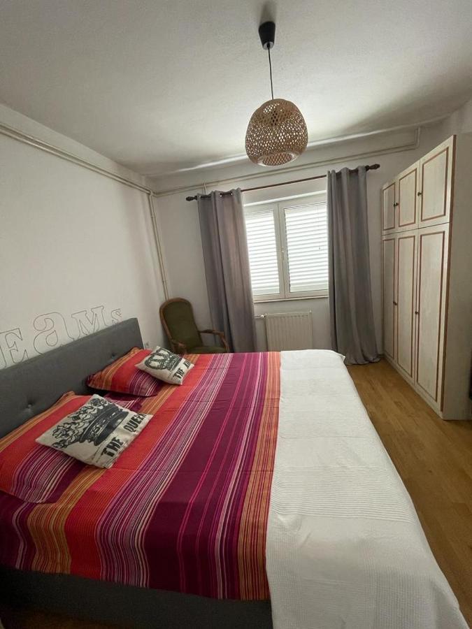 Mare I Kate Apartmani Tribunj  Exterior photo